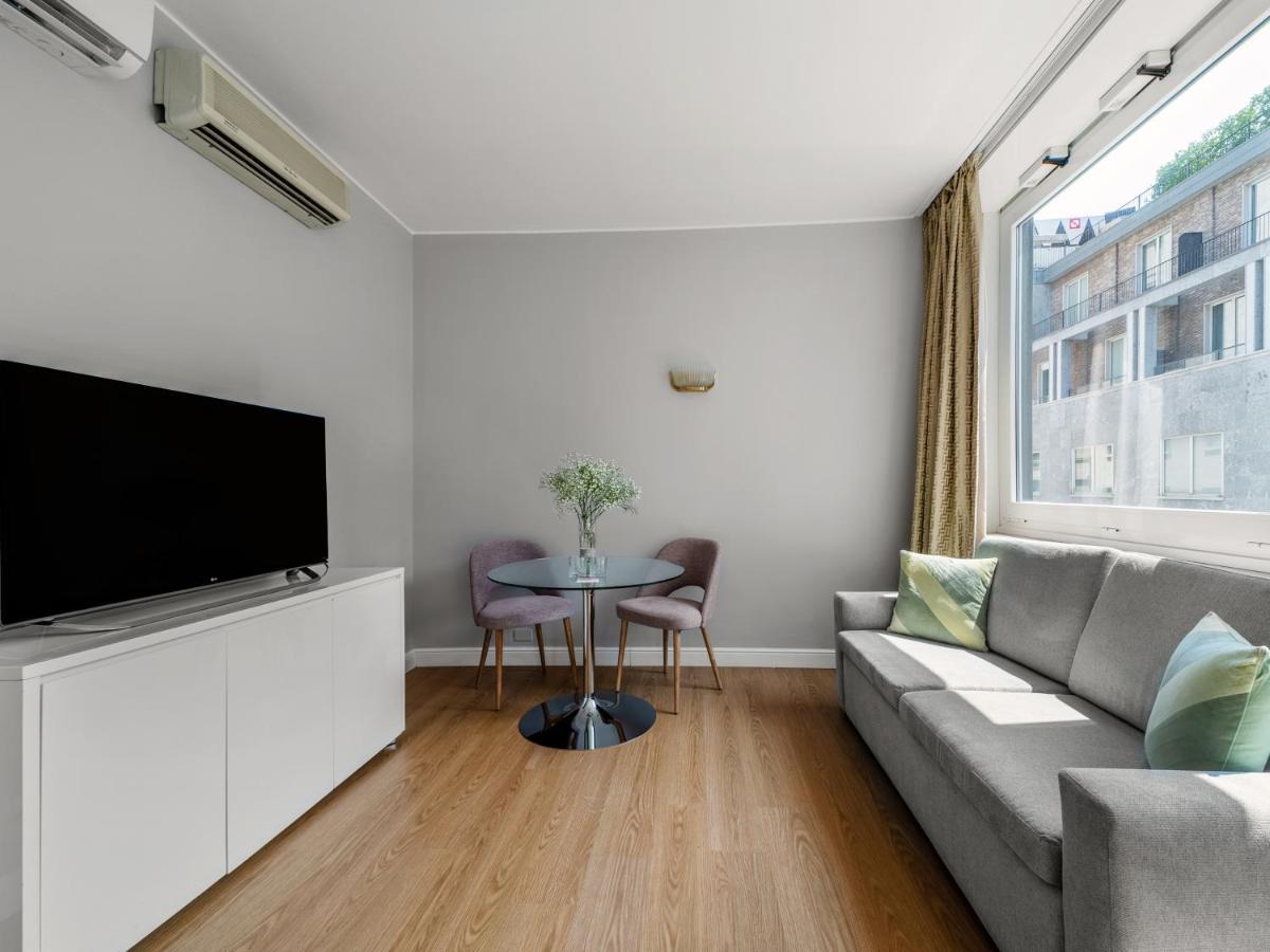 Adore Rooms & Apartments Milaan Buitenkant foto
